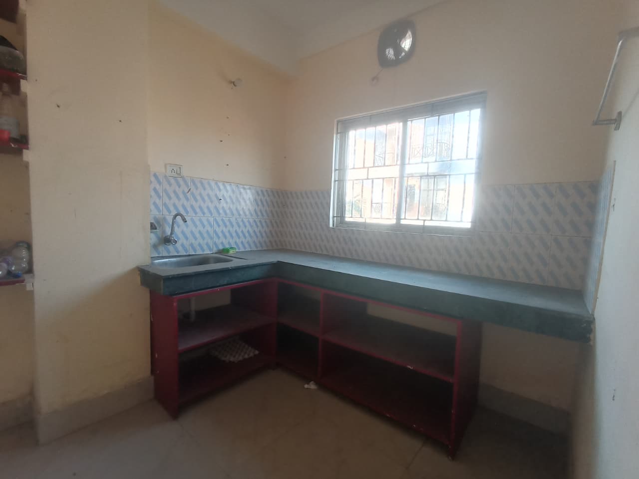 Unfurnished 3bhk in Kahilipara, Guwahati, Assam, India for Rent